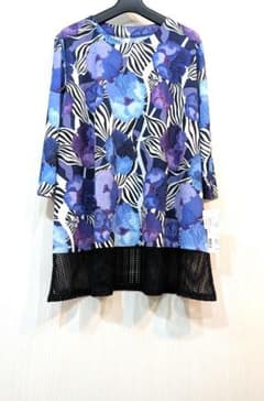 レオナール❝風❞アンサンブルお好きな方へ紺地花柄新品フリーサイズ レオナール❞風❝チュニック花柄お好きな方へ紺地花柄七分袖新品
