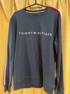 トミーヒルフィガー　長袖tシャツ　着丈68サイズmのサムネイル