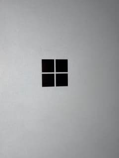 surface laptop【無言即購入可】のサムネイル
