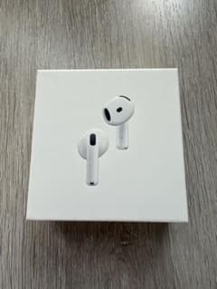 Apple AirPods4 アクティブノイズ キャンセリング搭載モデルのサムネイル