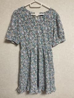 花柄 Vネック 半袖ワンピースのサムネイル