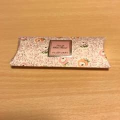 ジルスチュアート リラックス オード ホワイトフローラルのサムネイル