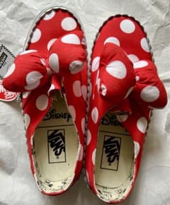 VANS（バンズ）ディズニーコラボシューズミニーのサムネイル