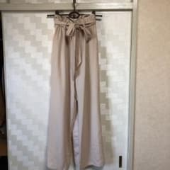 新品ワイドパンツのサムネイル