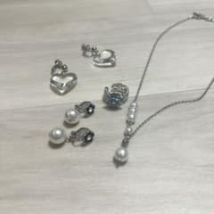 Accessory set: Ear cuff, earrings, necklace