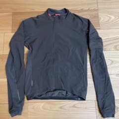 （最終値下げ）RAPHA   プロチーム　トレーニングジャケット　メンズSサイズのサムネイル