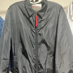PRADA SGV292 ナイロンジャケット中綿 ブラック - メルカリ