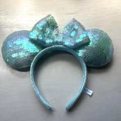 【即日発送】 ディズニー ミニー カチューシャ スパンコール　水色 ライトブルーのサムネイル