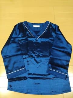 レディース シルクパジャマ上下セットのサムネイル
