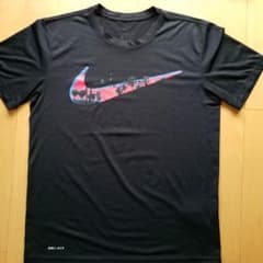 【値下】ナイキ　バスケットTシャツ　NIKEドライフィットのサムネイル
