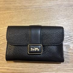 購*︎様 COACH ブラック 二つ折り財布のサムネイル