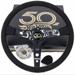 MOMO x HotWheels 50周年ステアリング スエード ホットウィール MOMO x HotWheels 50周年ステアリング スエード ホットウィール - メルカリ