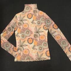 HIROKO KOSHINO の植物柄のメッシュ地トップスのサムネイル