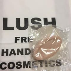 あーた様専用 LUSH 抱擁の満月のサムネイル