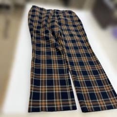 チェック柄 カジュアルパンツ ショートブーツに会うネイビー系　 Lサイズのサムネイル