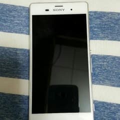 auXperiaz3のサムネイル