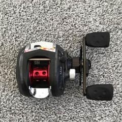 Abu Garcia BLACK MAX 右巻きのサムネイル