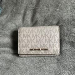 MICHAEL KORS 三つ折り財布 グレー 保存袋付きのサムネイル
