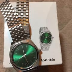 NIXON TIME TELLERのサムネイル