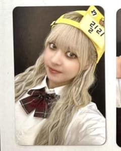 NMIXX リリー makestar 2周年　当選者限定 NMIXX リリー 1st makestar 限定 キャップ トレカ - メルカリ