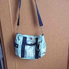 トミーのバックのサムネイル