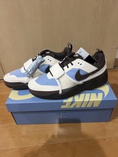 Travis Scott × Nike Zoom Field Jaxxのサムネイル