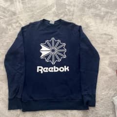 Reebok ネイビー トレーナー Lサイズ　古着のサムネイル