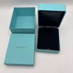 空き箱Tiffany & Co. ギフトボックス ネックレスケース 空箱 - メルカリ