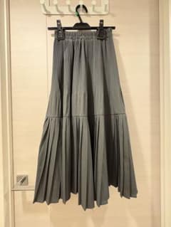 ロング丈 プリーツスカート グレーのサムネイル
