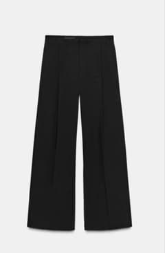 完売品　ZARA ローライズパンツ　スラックスのサムネイル