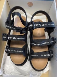beautiful people×united tokyoのコラボサンダルのサムネイル