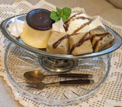 食品サンプル　フェイク　プリンアラモード　アイスクリーム　わらび餅　和風　パフェのサムネイル