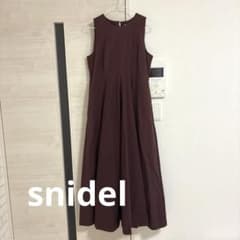 【最終値下】スナイデル SNIDEL バーガンディ ノースリーブ ワンピースのサムネイル