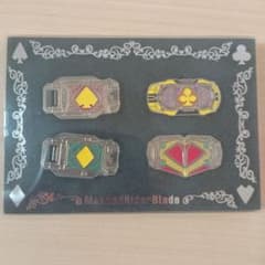 仮面ライダー剣 MISSING ACE ピンバッジセットのサムネイル