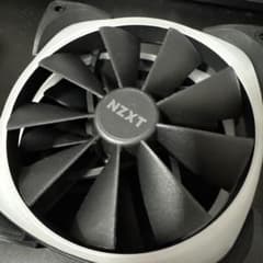 NZXT 140mmファン 2枚 RGBのサムネイル