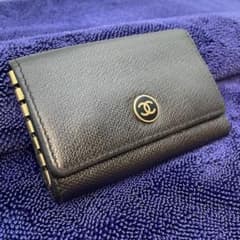 CHANEL キーケース　ココマーク 6連　ブラック 定番のサムネイル