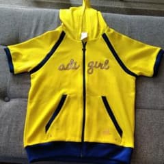 お値下げ!新品未使用!adidas160黄色　半袖パーカーのサムネイル