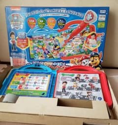 パウ・パトロール にほんご・えいご・クイズも! おしゃべりパウフェクトずかんのサムネイル