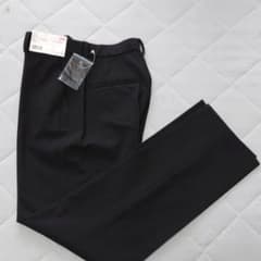 UNIQLO　EZYアンクルパンツ　新品のサムネイル