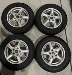スタッドレス4本 6J+45 ヨコハマ22年29週195/65R15 バリ山のサムネイル