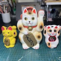 招き猫 陶器製 置物 3体セット 招き猫 陶器製 置物 3体セット | Mercari