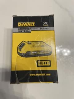 DEWALT 18V リチウムイオンバッテリー DCB183 2.0Ahのサムネイル