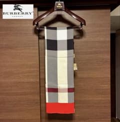 loveqiqixiao様専用 新品タグ付 BURBERRY 大判スカーフ - メルカリ