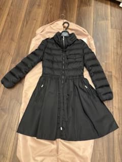 Miu Miu ブラック ダウンジャケット サイズ36のサムネイル