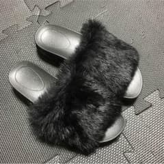 ファーサンダル 黒のサムネイル