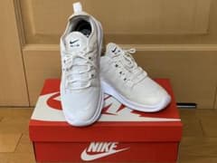 WMNS NIKE AIR MAX AXIS  ホワイトのサムネイル