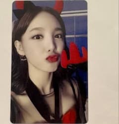 TWICE ナヨン Nayeon トレカ　デビル　devilのサムネイル