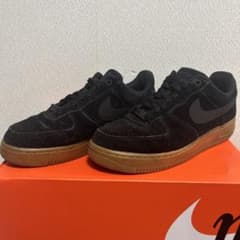 NIKE WMNS AIR FORCE 1 '07SE エアフォース ガムソールのサムネイル