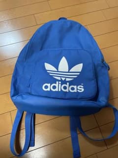 adidas 青 リュックのサムネイル
