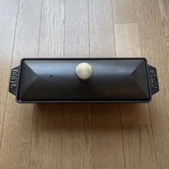 極美品】 Staub 鋳鉄製 長方形 テリーヌ型 蓋付き 黒 - メルカリ